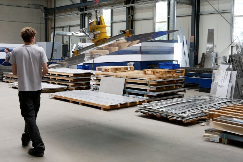 Einblick in die Fertigung im Sondermaschinenbau